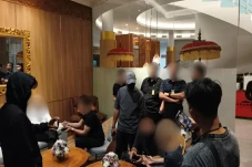 Imigrasi Tangkap WNA...