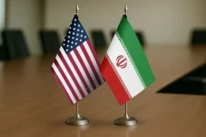 Iran Tinjau Lagi Perundingan...