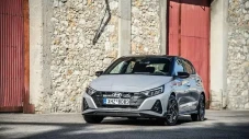 Lawan Toyota Yaris Cross,...