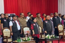 Pramono Dampingi Megawati...