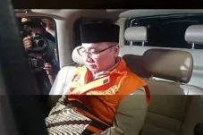 Istri Gus Yaqut Apresiasi...