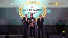 Raih Penghargaan Infobank,...