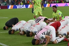 Selebrasi Sujud di Piala...
