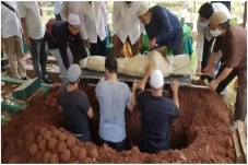 Tata Cara Menguburkan...