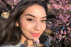 Manohara Masih Doyan...