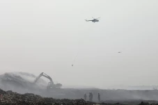 Kebakaran TPA Jatiwaringin...