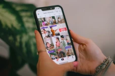 TikTok Tingkatkan Transparansi...