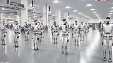 Robot Humanoid Cetak...