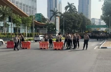 Ada Demo Mahasiswa di...