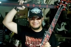 Trisno Pas Band Abaikan...