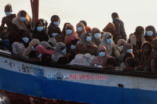Pengungsi Rohingya Terdampar...