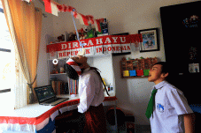 Keseruan Lomba Makan...