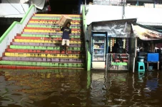 Waspada Banjir Rob Akibat...