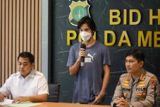 Negatif Tes Urine, Artis...