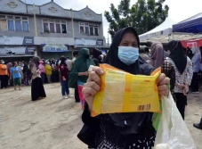 Operasi Pasar Minyak...
