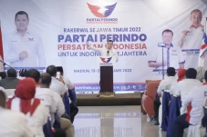 Hary Tanoesoedibjo Hadiri...