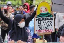 Aksi Unjuk Rasa Tolak...
