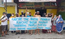 Komunitas Pedagang Pasar...