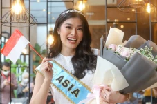 Masuk Top 6 Miss World...