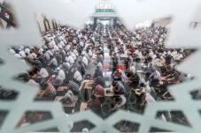 Shalat Jumat Pertama...