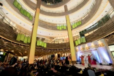 AEON Mall Tanjung Barat...