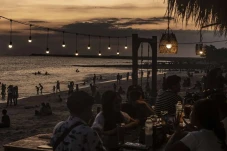 Pemulihan Pariwisata...