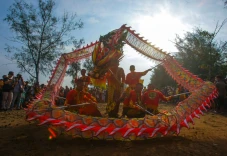 Potret Kirab Budaya...