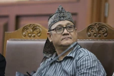 Terdakwa Edy Mulyadi...