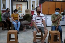 Gerai Vaksin Presisi...