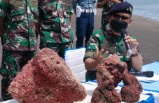 TNI AL Gagalkan Penyelundupan...