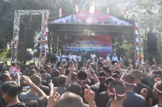 Keeriahan Panggung Prajurit...