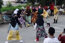 Keseruan Lomba Sepak...