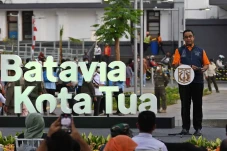 Anies Baswedan Buka...