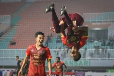 Rans Nusantara FC Sikat...