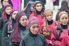 Parade Tengkuluk di...