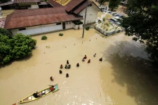 Terdampak Bencana Banjir...