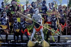 Festival Danau Sentani...