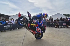 Toprak Menangi Race...