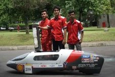 Mobil Listrik Hemat...