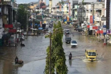 Kota Medan Dikepung...