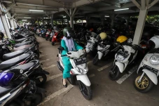 Kantong Parkir Park...