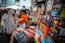 Laris Manis Penjualan...
