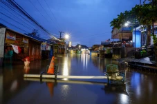 Ruas Jalan Nipa-nipa...