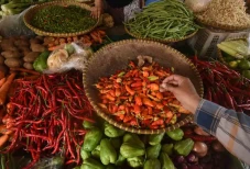 Harga Cabai Melonjak...