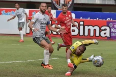 Comeback Dramatis, Persija...
