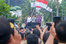 Anggota DPR Ini Temui...