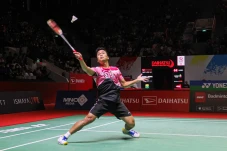 Menang Telak Atas Wakil...