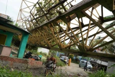 Jembatan Gantung Rusak...