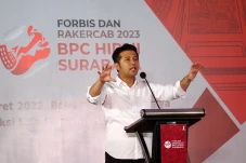 Forum Bisnis HIPMI Surabaya,...
