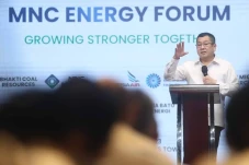 Hadiri Forum MNC Energy...